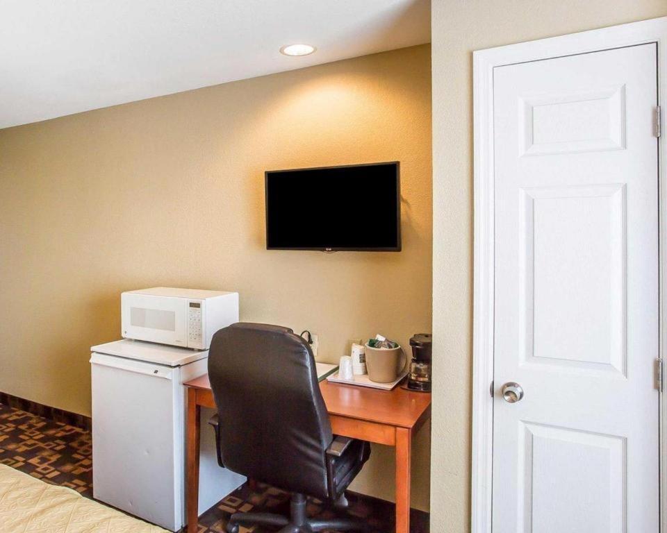Quality Inn & Suites Mount Juliet Extérieur photo