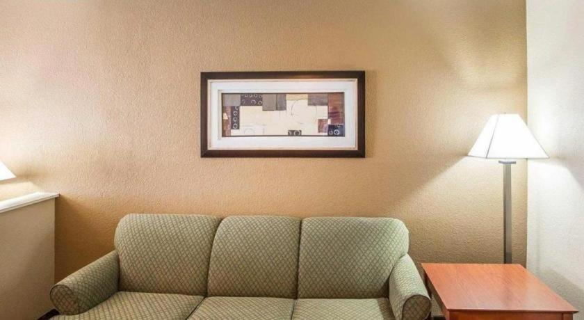 Quality Inn & Suites Mount Juliet Extérieur photo