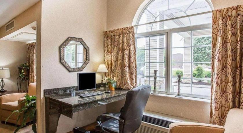 Quality Inn & Suites Mount Juliet Extérieur photo