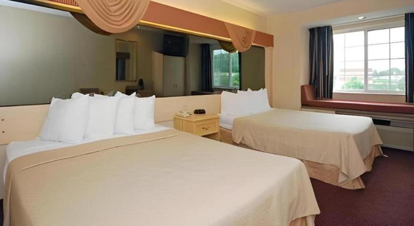 Quality Inn & Suites Mount Juliet Extérieur photo